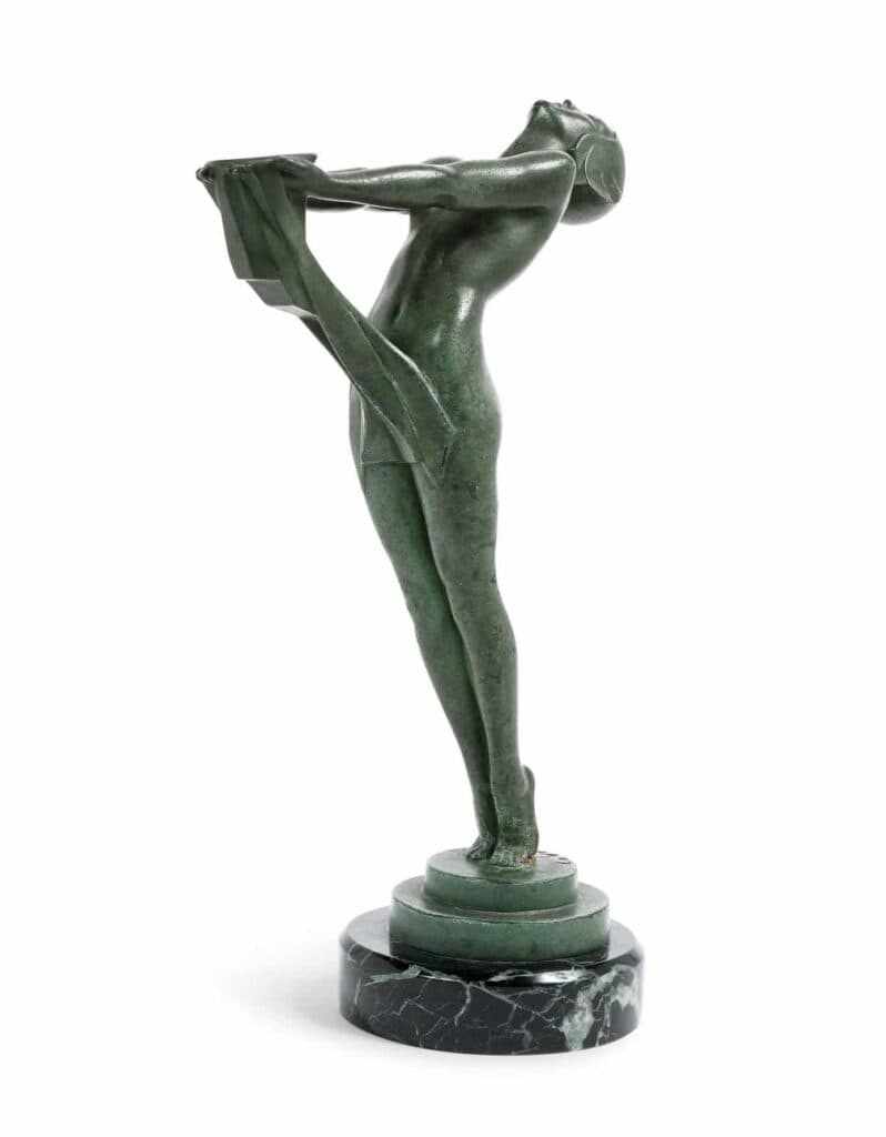 Cómo tasar una escultura en regulado?
