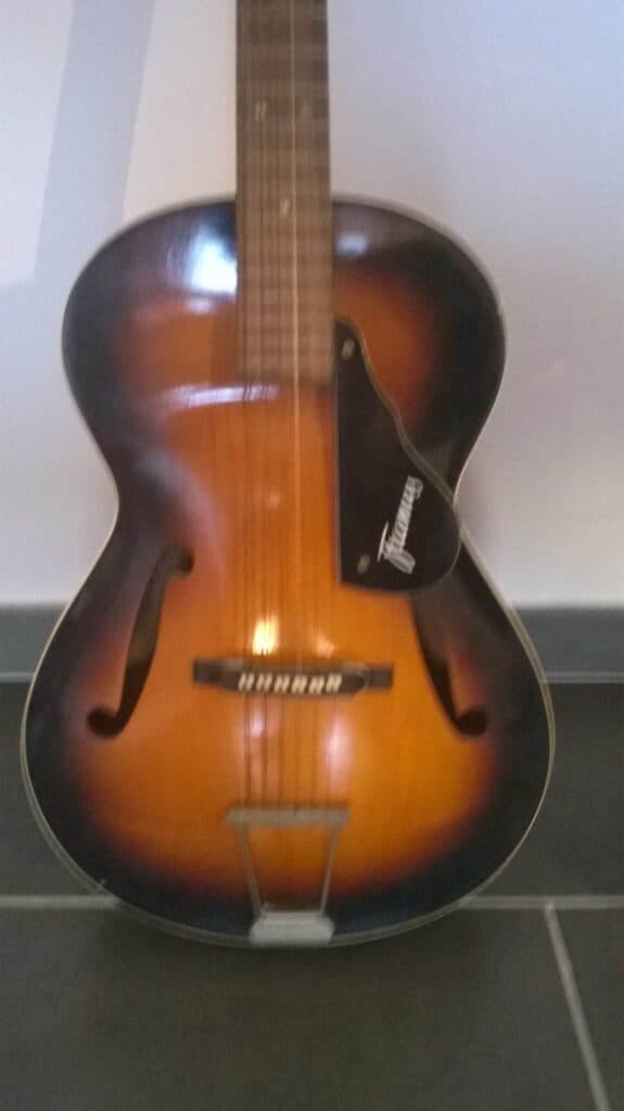 Tasación de una guitarra Framus