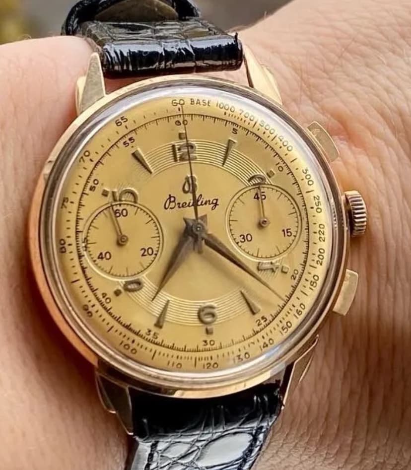 Tasación de la autenticidad y el valor de un reloj Breitling de los años 40-42 en oro macizo con la referencia 2003