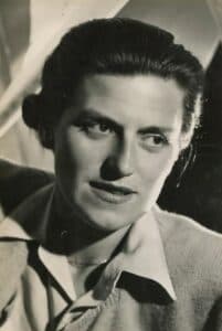 Annemarie Heinrich Annemarie Heinrich