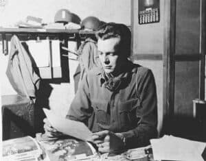 Arnold E. Samuelson Arnold E. Samuelson