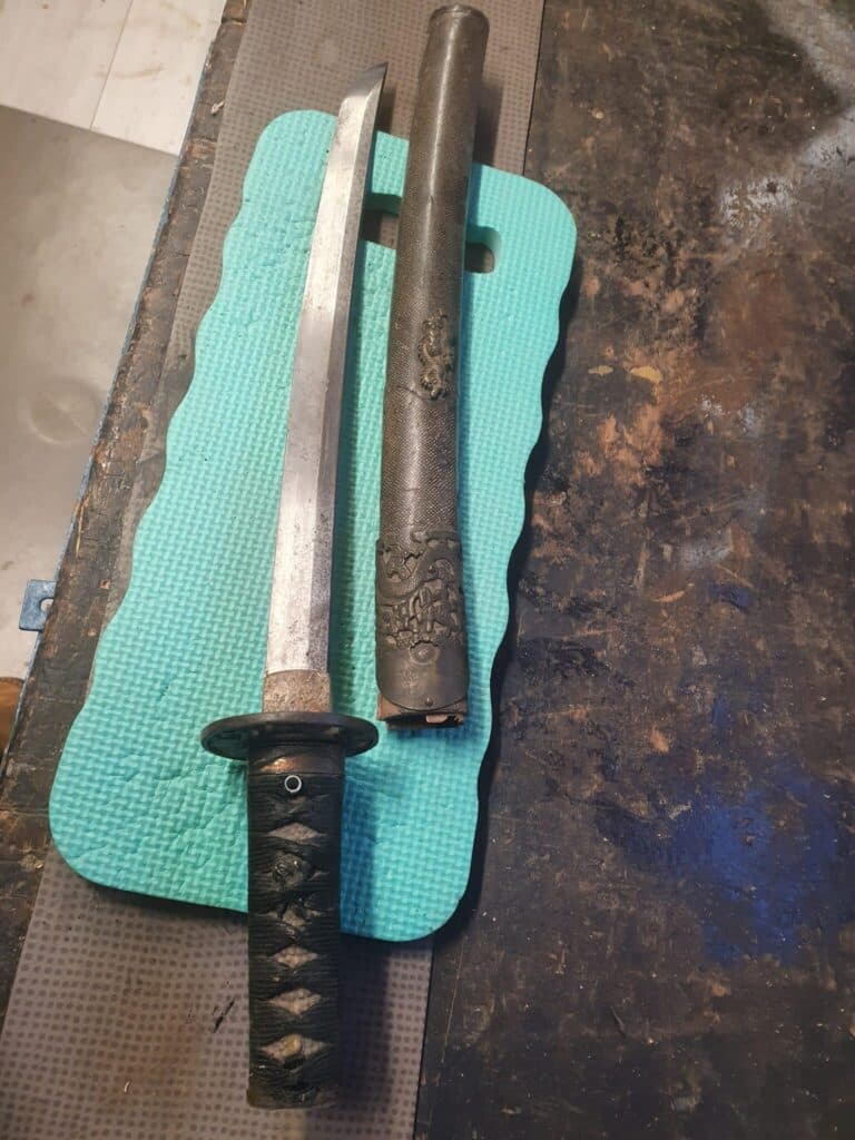 Tasación Wakizashi Tsuba Firmada Hoja Afilada