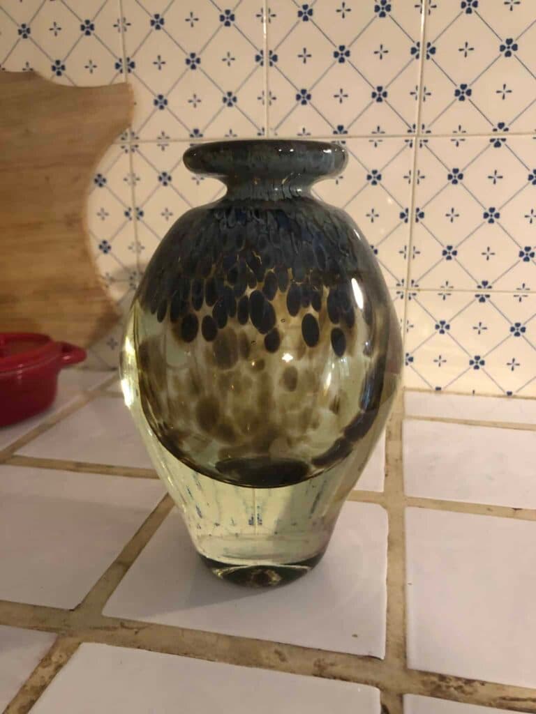Tasación Art Deco : Un jarrón firmado Novaro Biot en vidrio soplado de 15 cm de altura