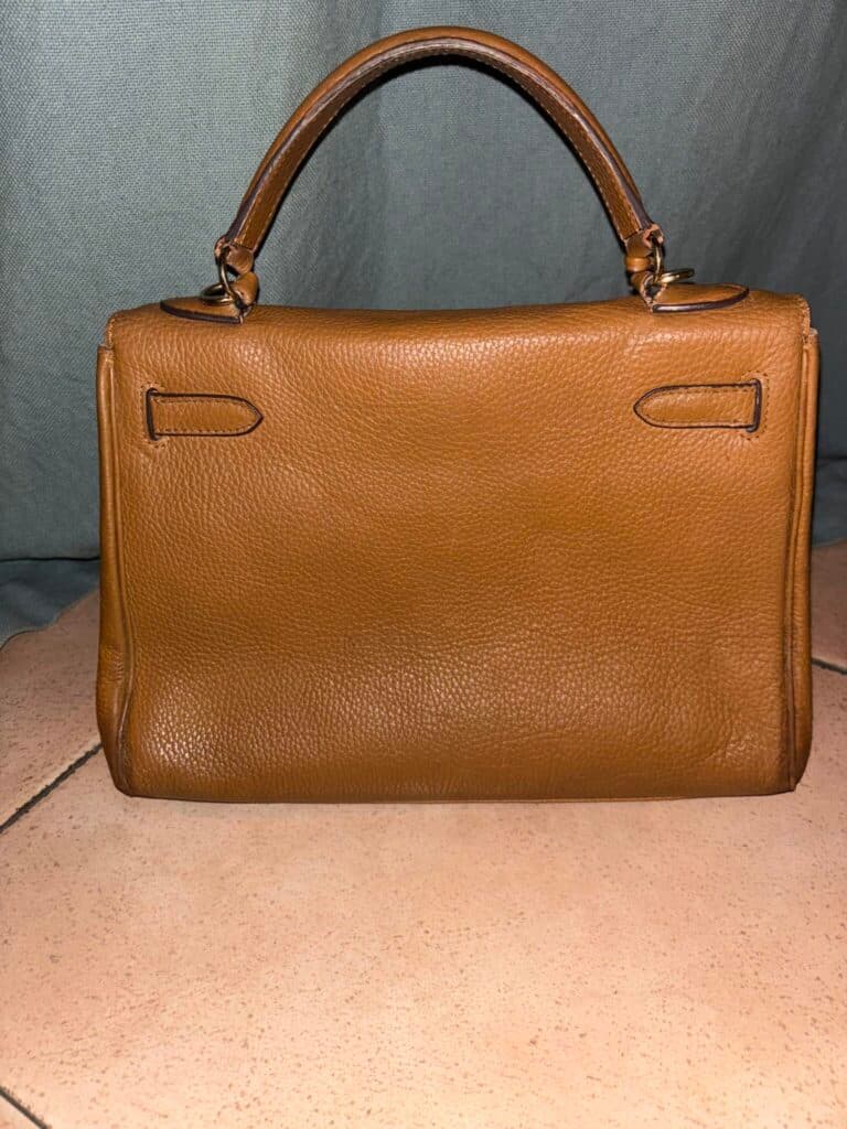 Tasación del valor del bolso vintage modelo Kelly 32 de la casa Hermès