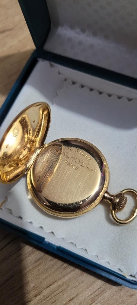 Tasación del valor de un reloj de bolsillo antiguo firmado “AU NEGRE – Palais Royal – París” en estado de funcionamiento
